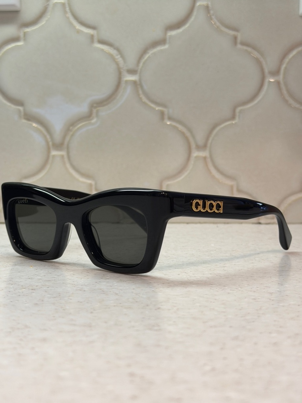 Gucci Black Square-Frame Sunglasses with Gold Logo style no: GG1773S